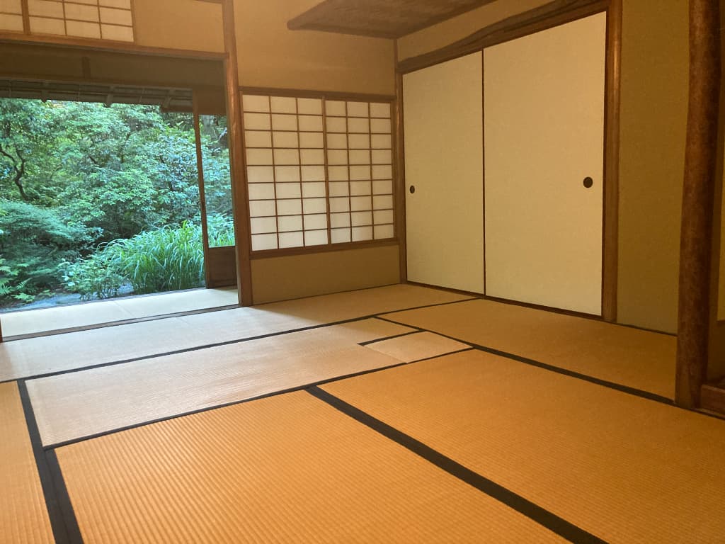 東京都庭園美術館の茶室では、年に数回、一般人の素人でも参加できる茶会が催されている　東京都港区白金台