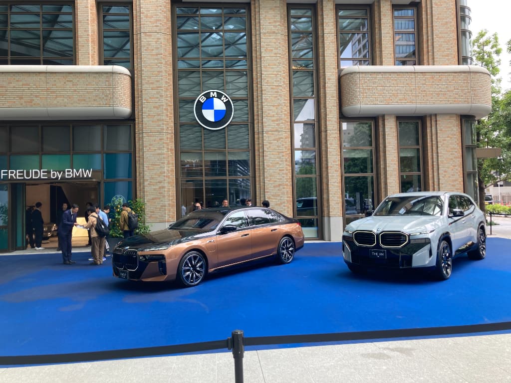 BMWのブランドストア　東京・港区の麻布台ヒルズにオープン
